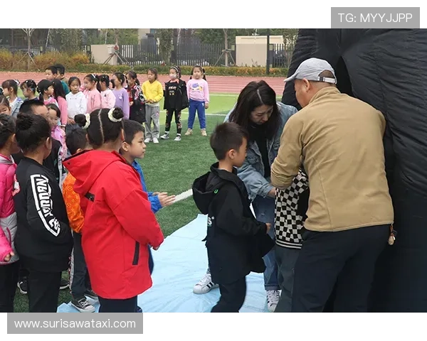 星空官方游戏网站的最新动态,带你领略游戏世界的魅力 星空官方游戏网站的最新动态,带你领略游戏世界的魅力