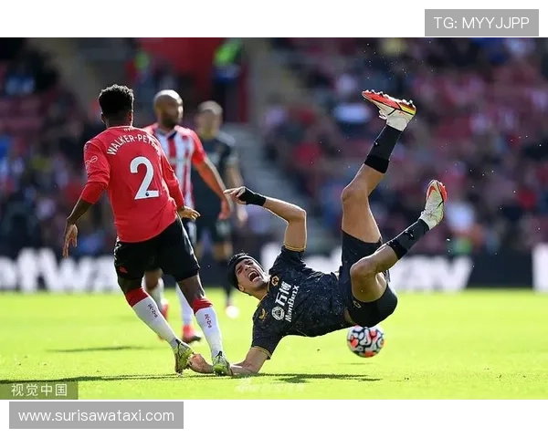 星空足球官网版app：你的足球梦想，从这一刻开始启航